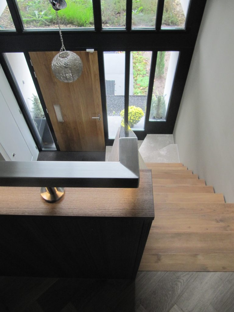 vierkante trapleuning met led verlichting